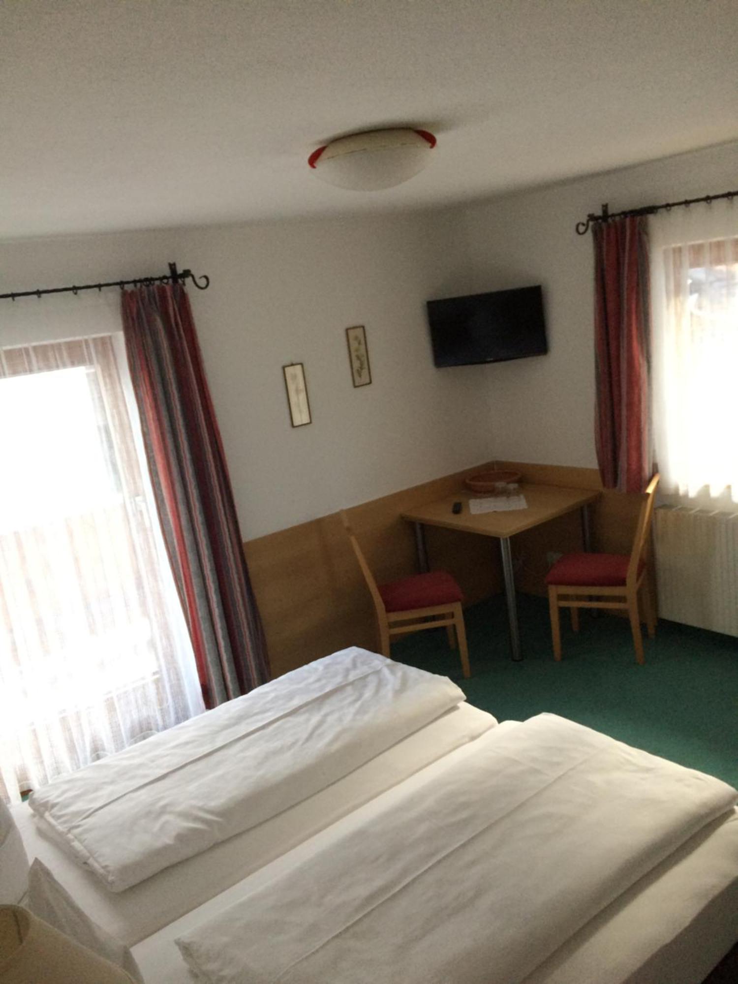Hotel Haus Erwin Spiss Sankt Anton am Arlberg Esterno foto